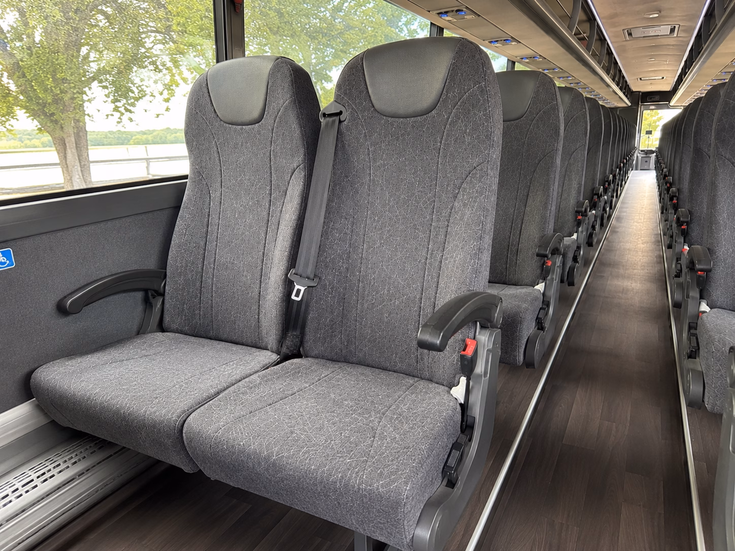 bus rentals for weddings at dearborn and macomb county venues