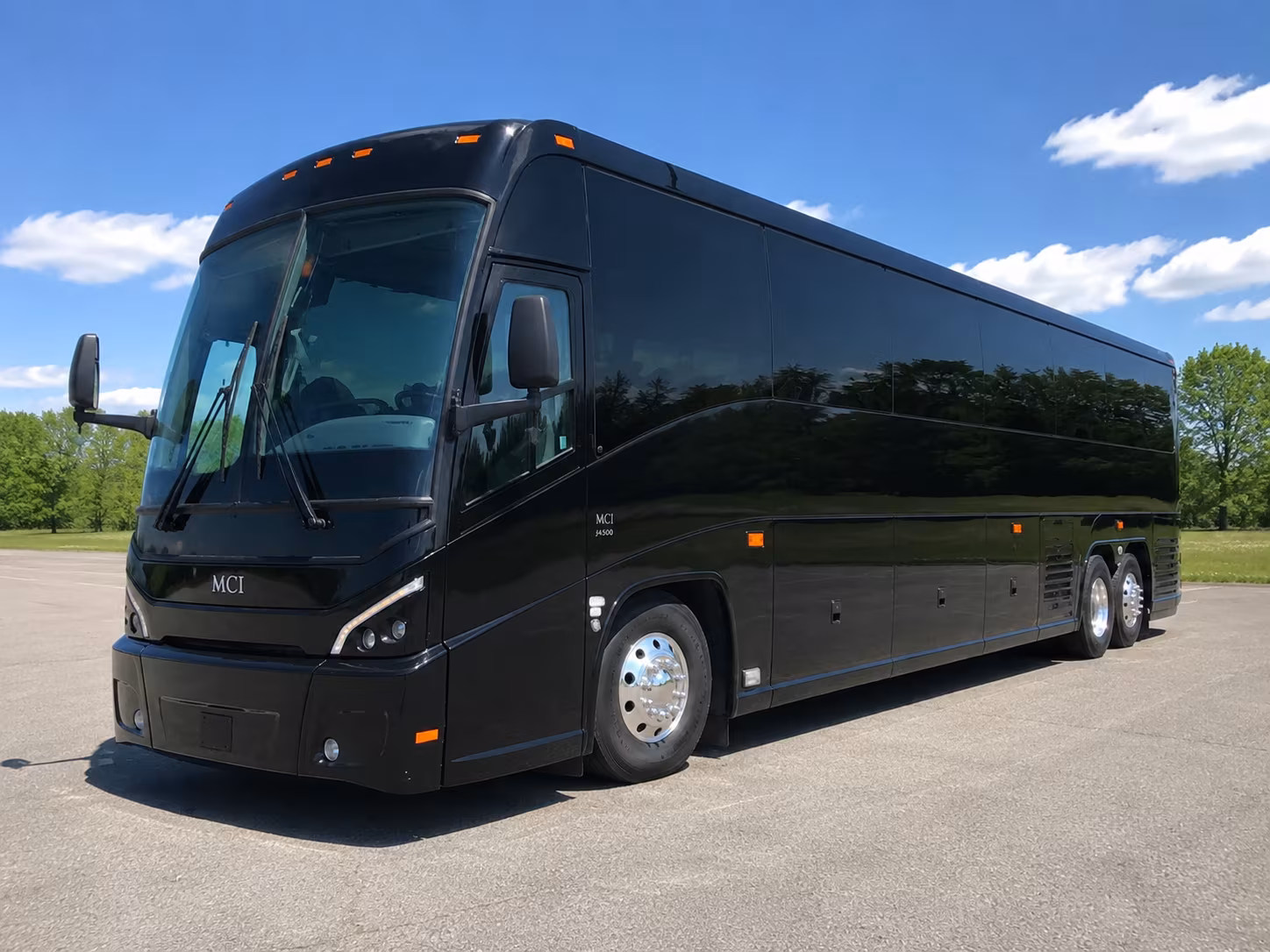 buses for michigan science center and detroit institute of arts trips