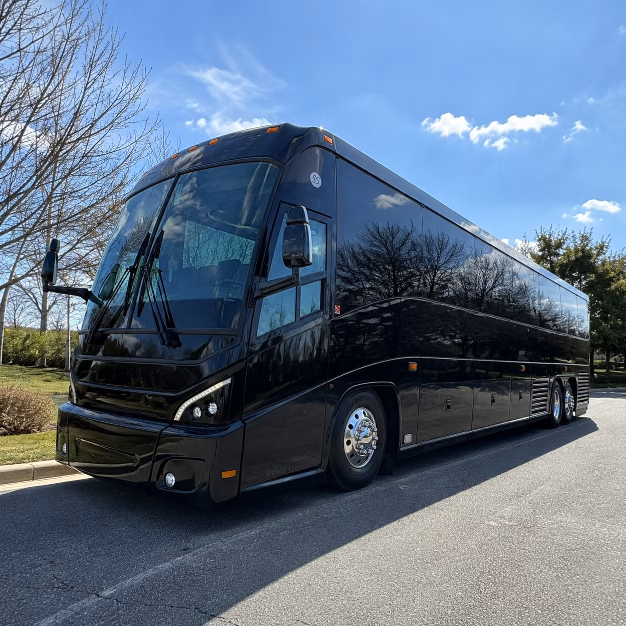 charter buses for detroit arsenal and tacom personnel in warren