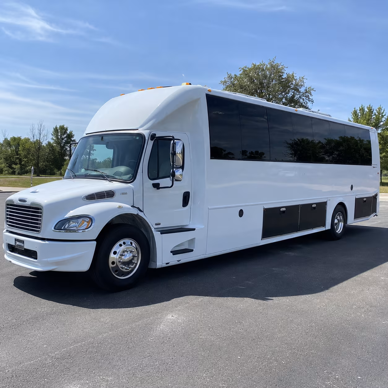 detroit 40 passenger party bus