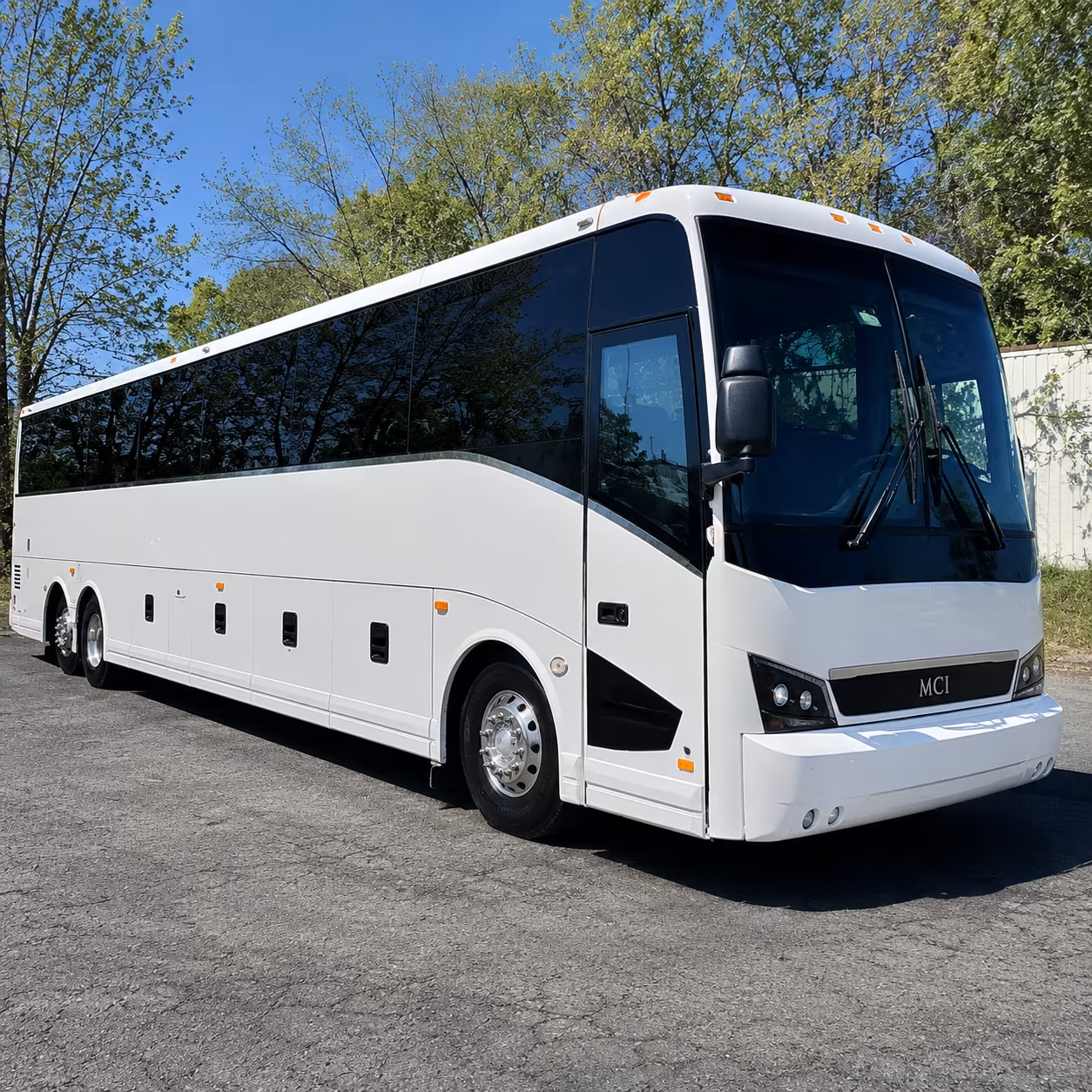 detroit charter bus hero 3