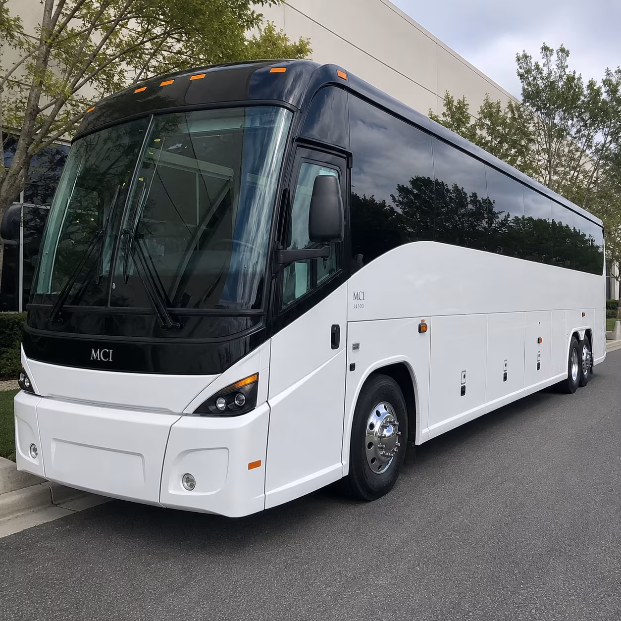 employee shuttle buses to the gm technical center in warren