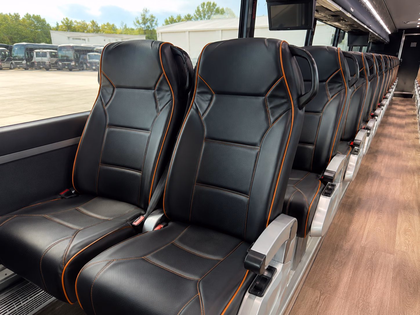 out of state charter buses from detroit to indianapolis and columbus