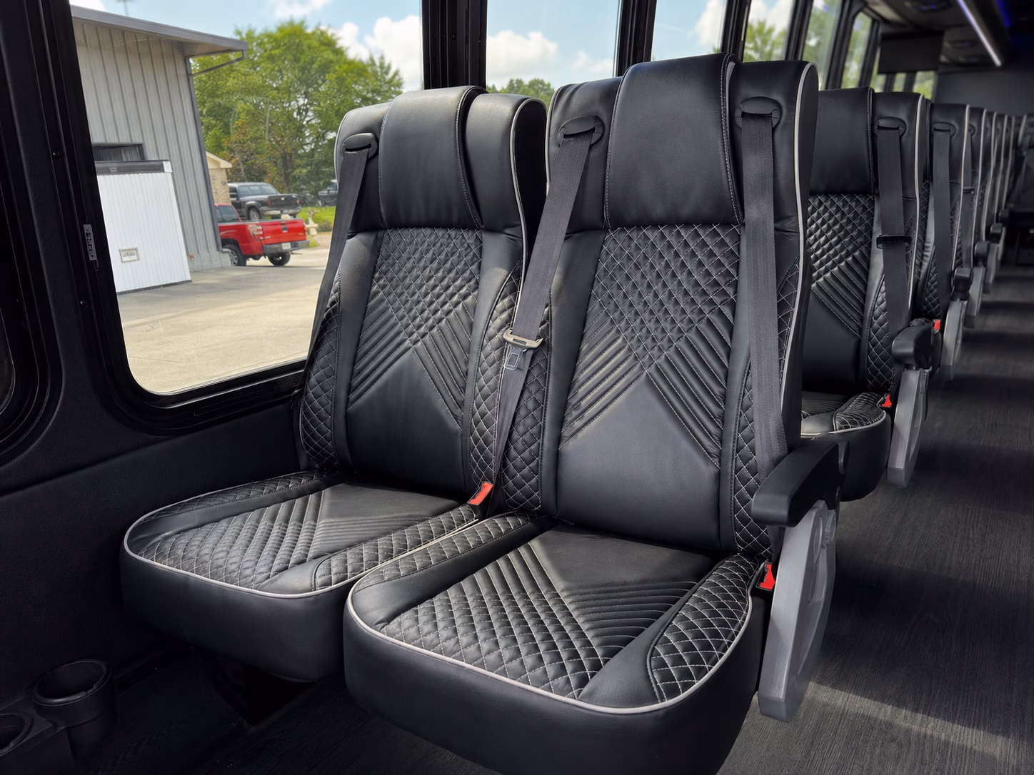 red wings and pistons buses to little caesars arena